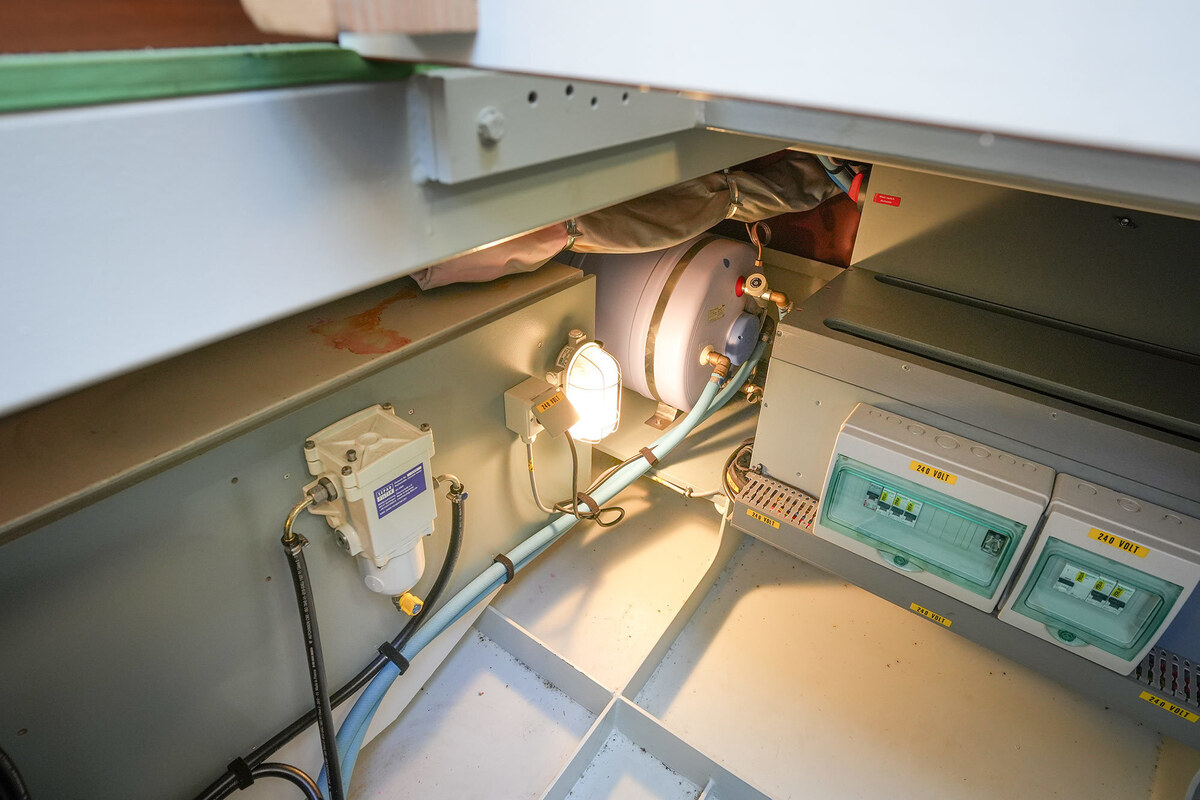Linssen Grand Sturdy 410 AC Variotop met stabilisator — foto 70 van 79