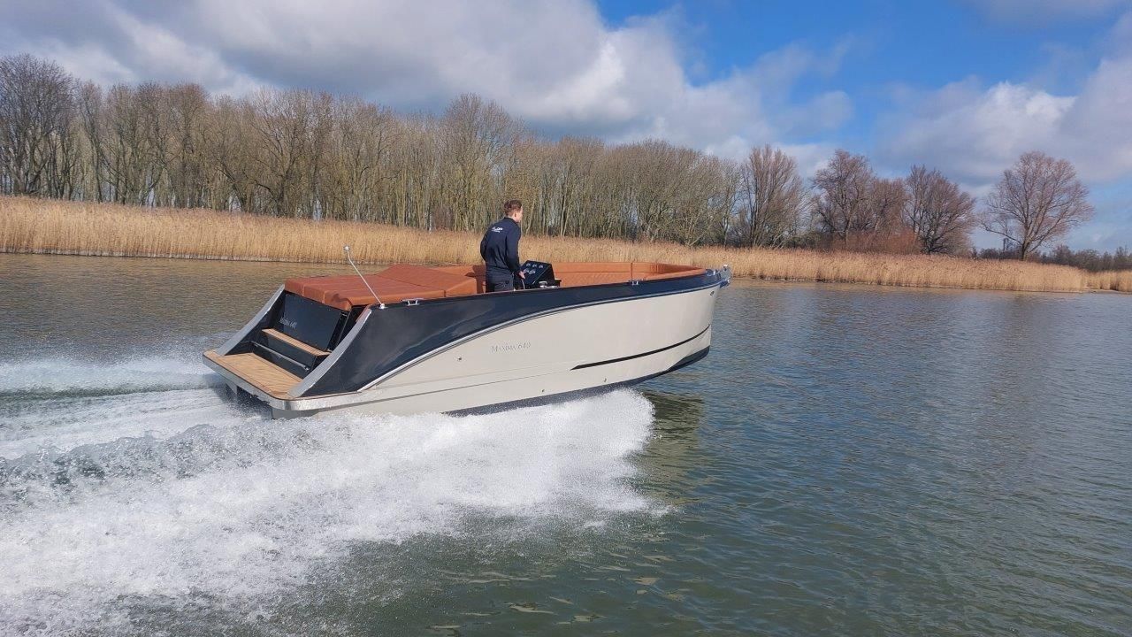 Maxima 640 — foto 2 van 4