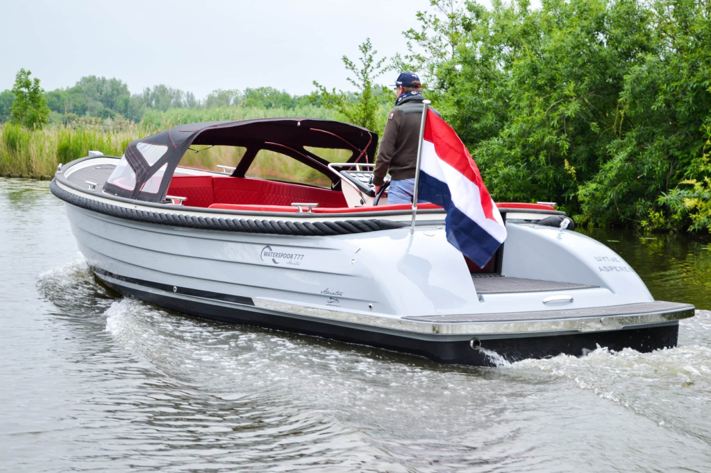 Waterspoor 777 Aviator | Luxe diesel/hybride tender | Vanaf €79.950,-