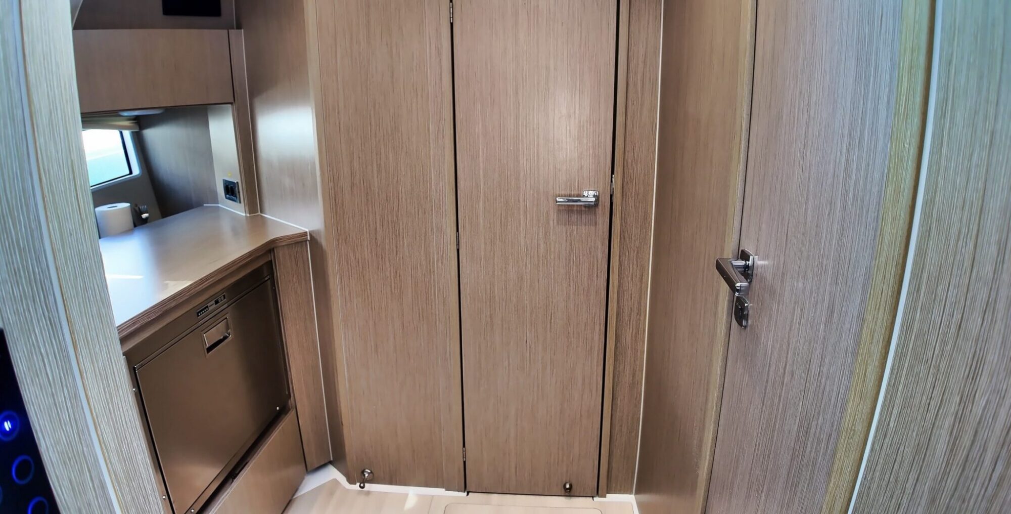 Sealine S335 — foto 21 van 28