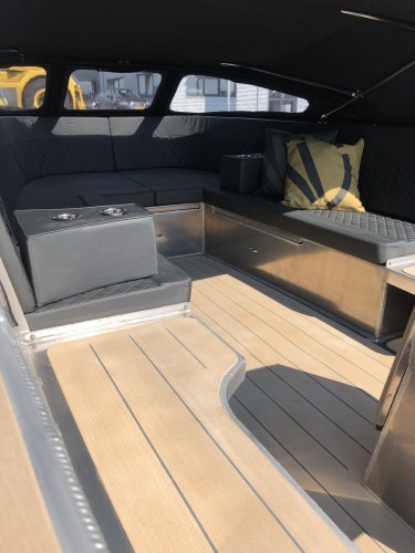 Van Vossen 777 Tender Sport DE GROOTSTE SLOEPENSHOWROOM VAN NEDERLAND — foto 13 van 20