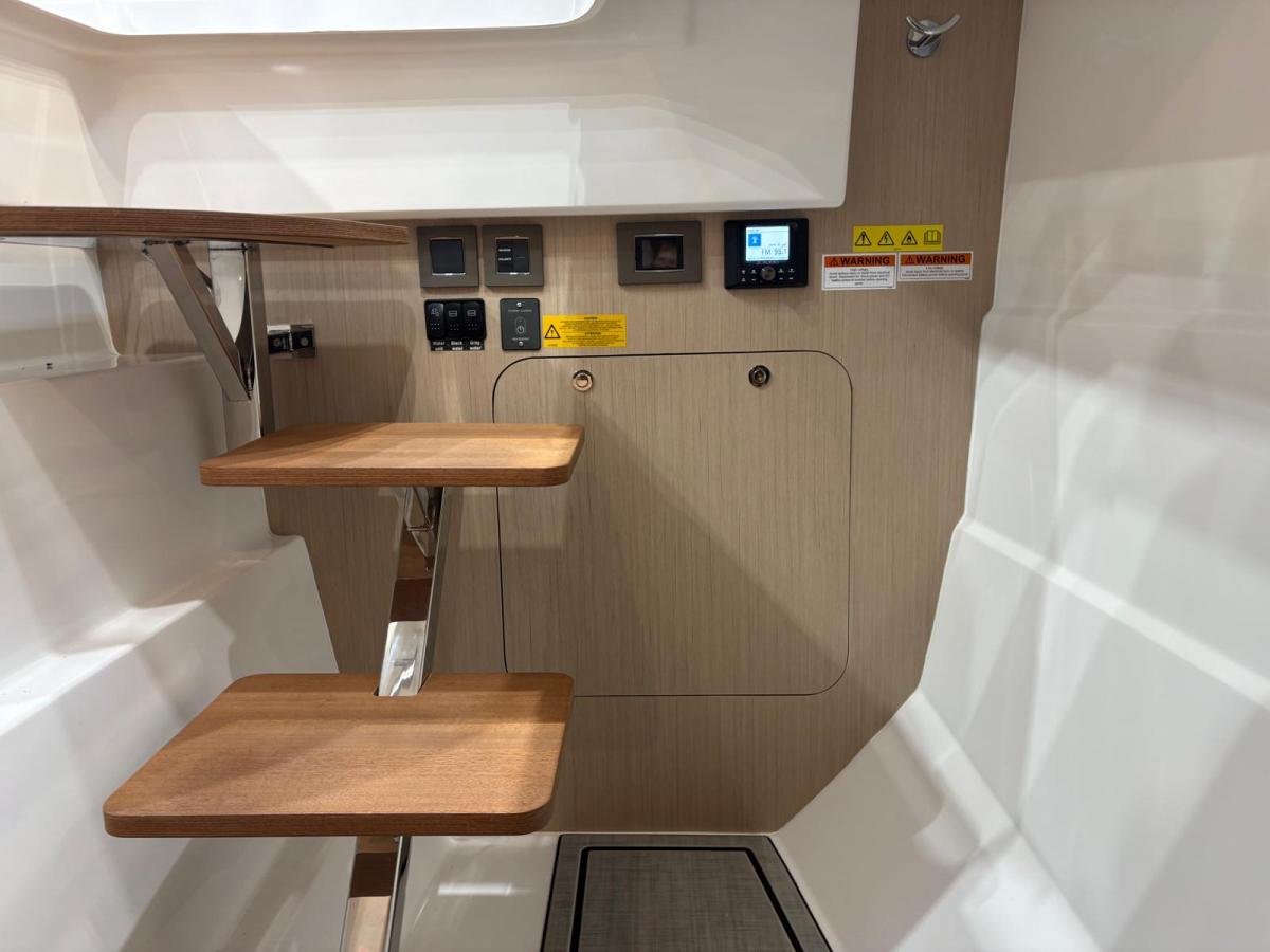 Jeanneau TH33 Twin-Hull — foto 19 van 29