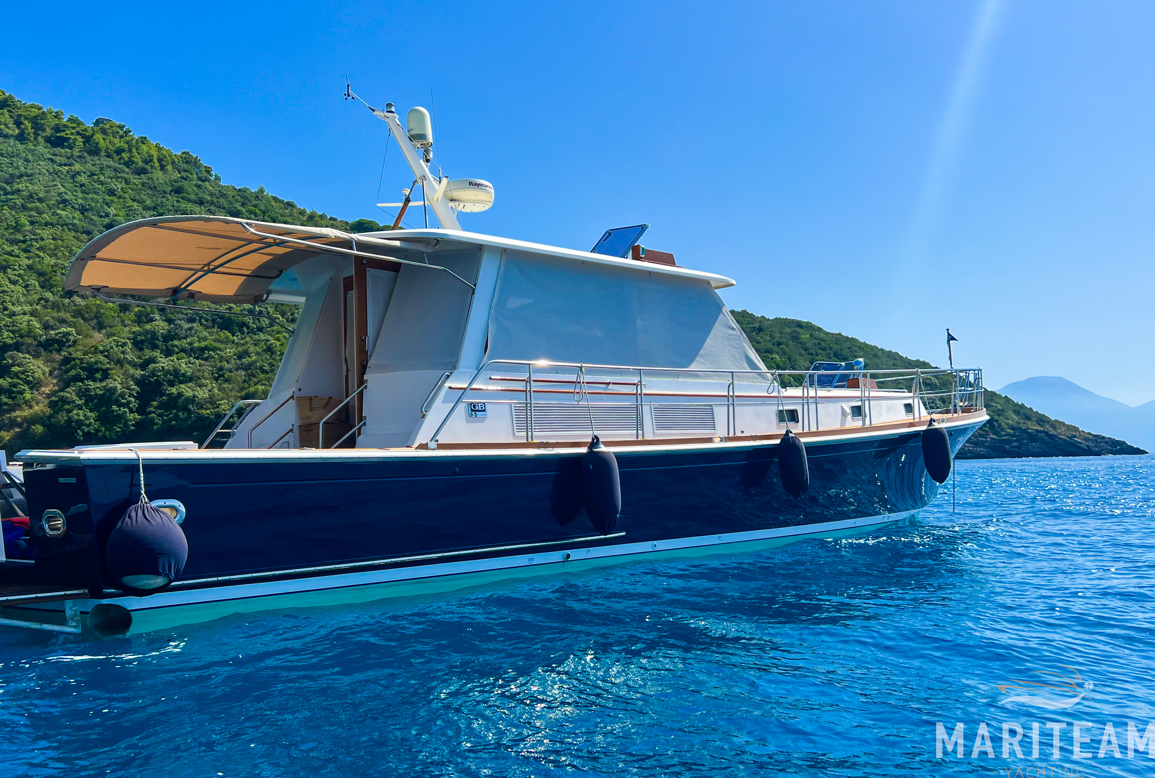 hoofdmotor(en): Grand Banks Eastbay 54 SX 'The Life' — foto 2 van 7