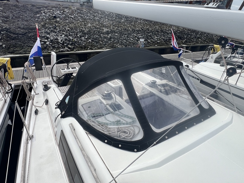 Dufour 360 GL — foto 34 van 46