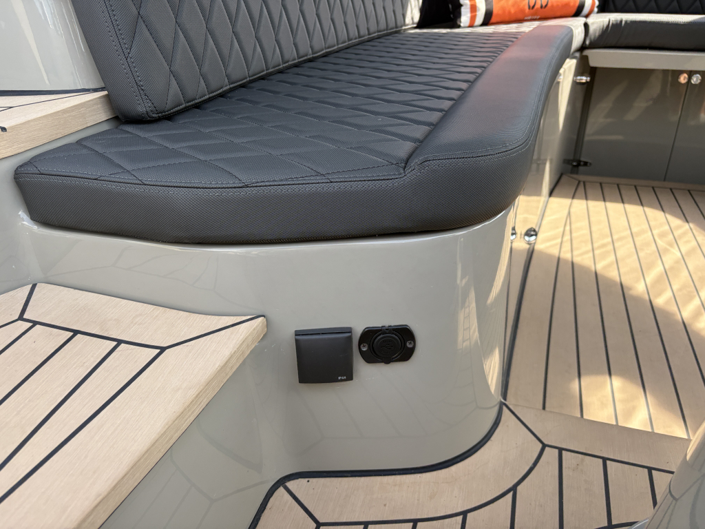 Waterspoor 777 Aviator – 2025 | Yanmar 195 PK — foto 19 van 24