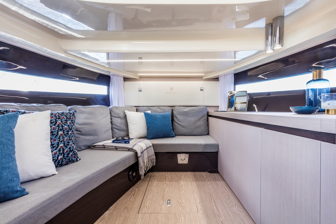 Invictus yachts Invictus 320 gt — foto 17 van 20