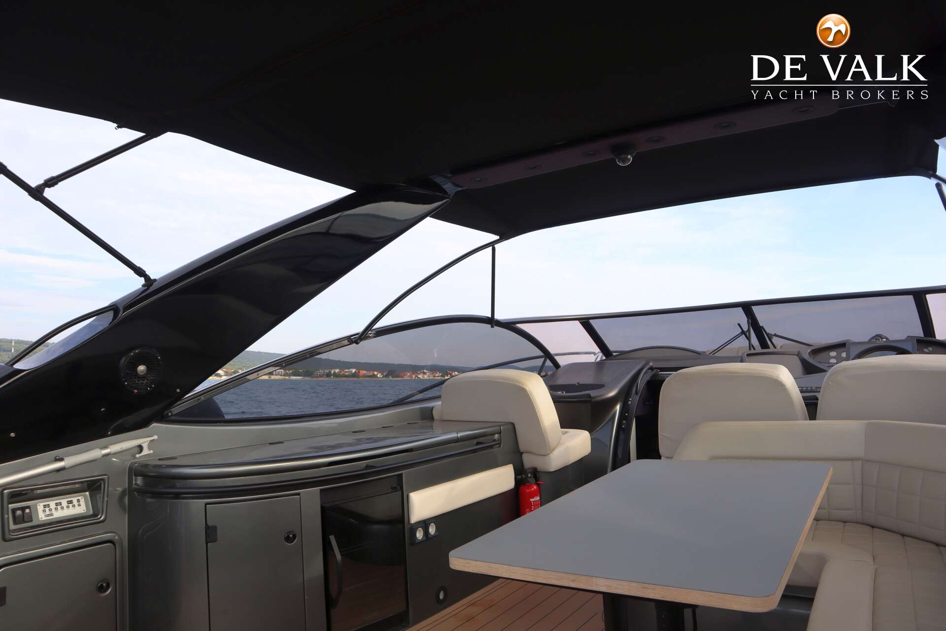 Sunseeker Predator 56 — foto 12 van 45