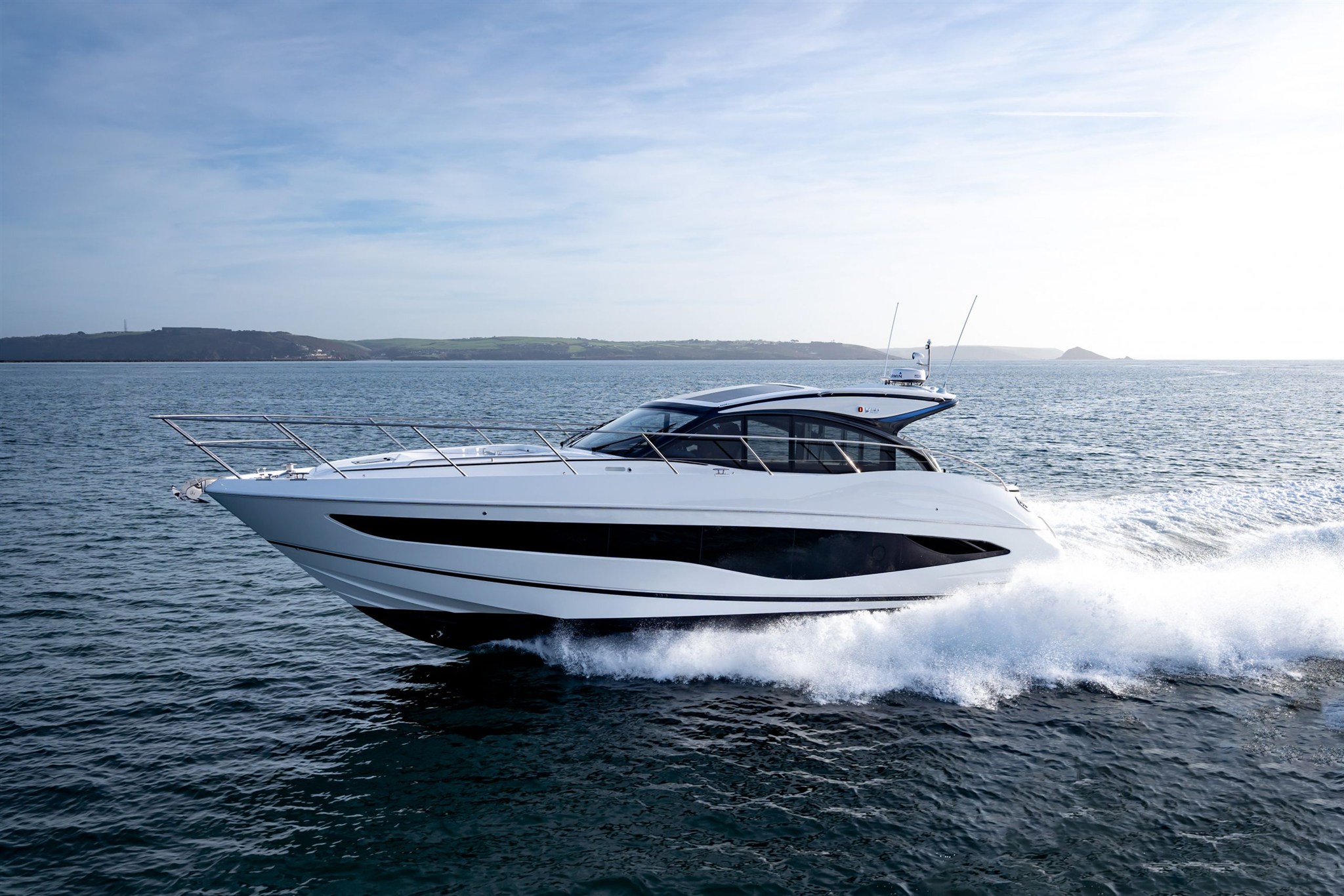 Princess V50 — foto 1 van 11