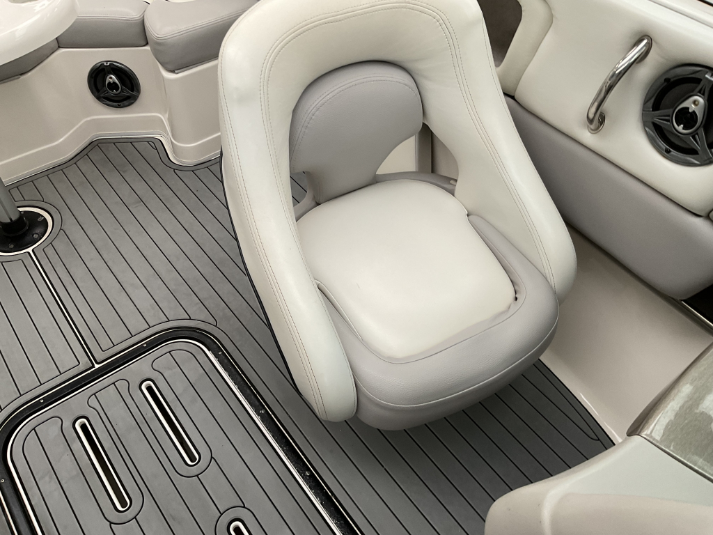 Bryant 246 Bowrider — foto 13 van 13