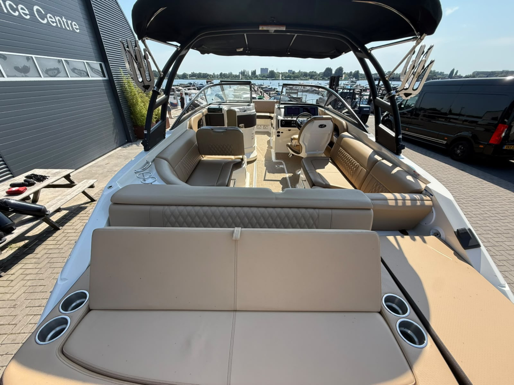 Sea Ray SLX 250 — foto 17 van 20