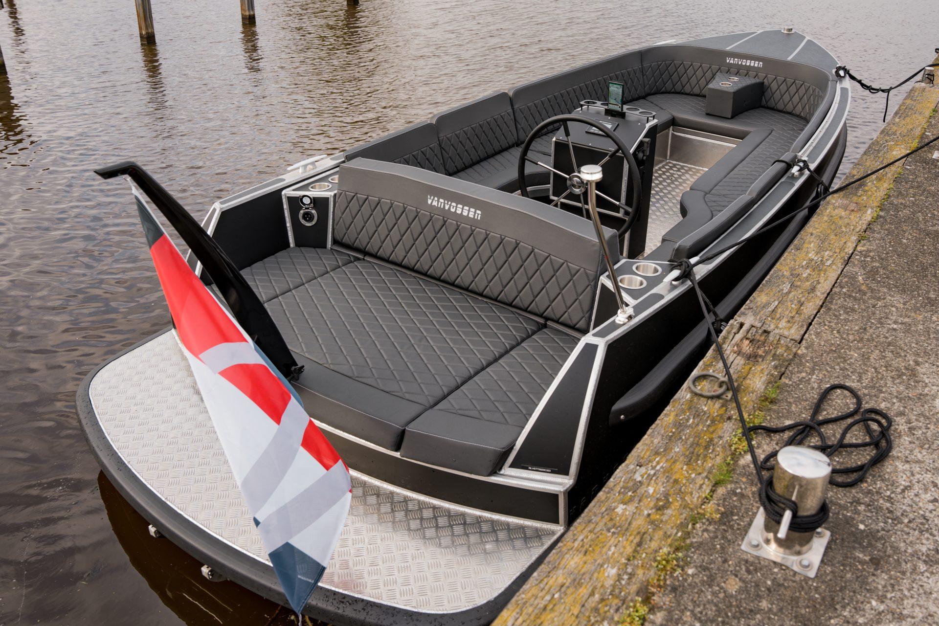 Van Vossen Plugin E tender 595 DE GROOTSTE SLOEPENSHOWROOM VAN NEDERLAND — foto 3 van 18