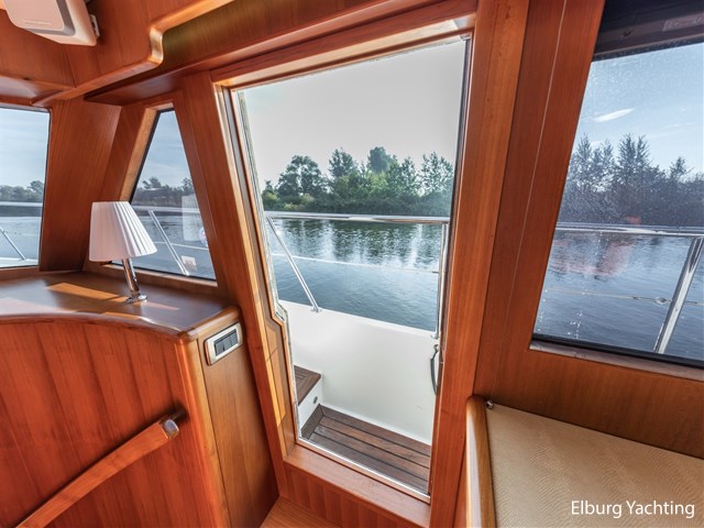 Trader 42 - Cabrio — foto 25 van 76