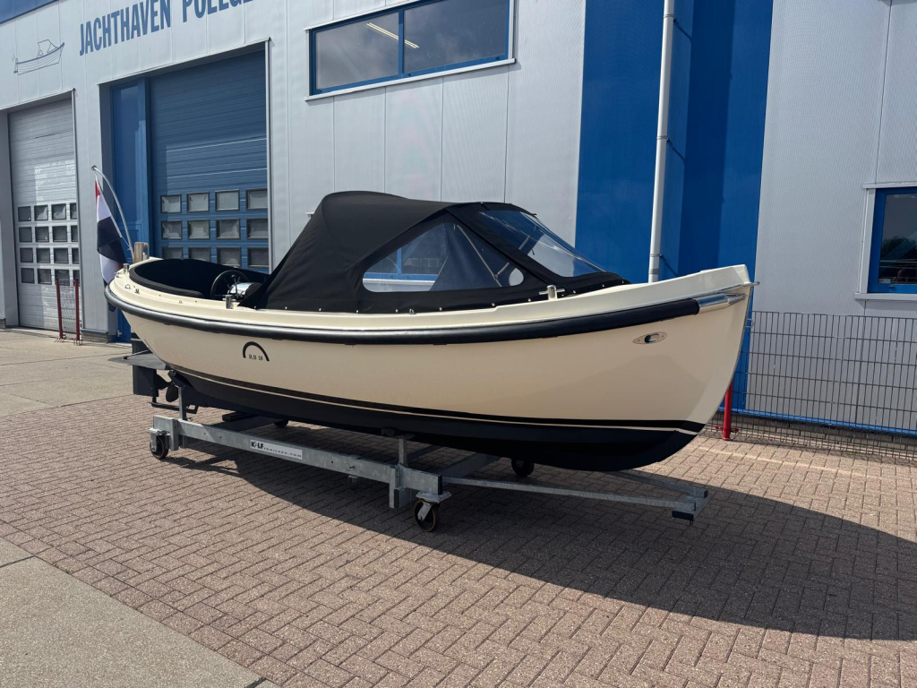 Antaris RB18 met Vetus 28 pk — foto 2 van 12
