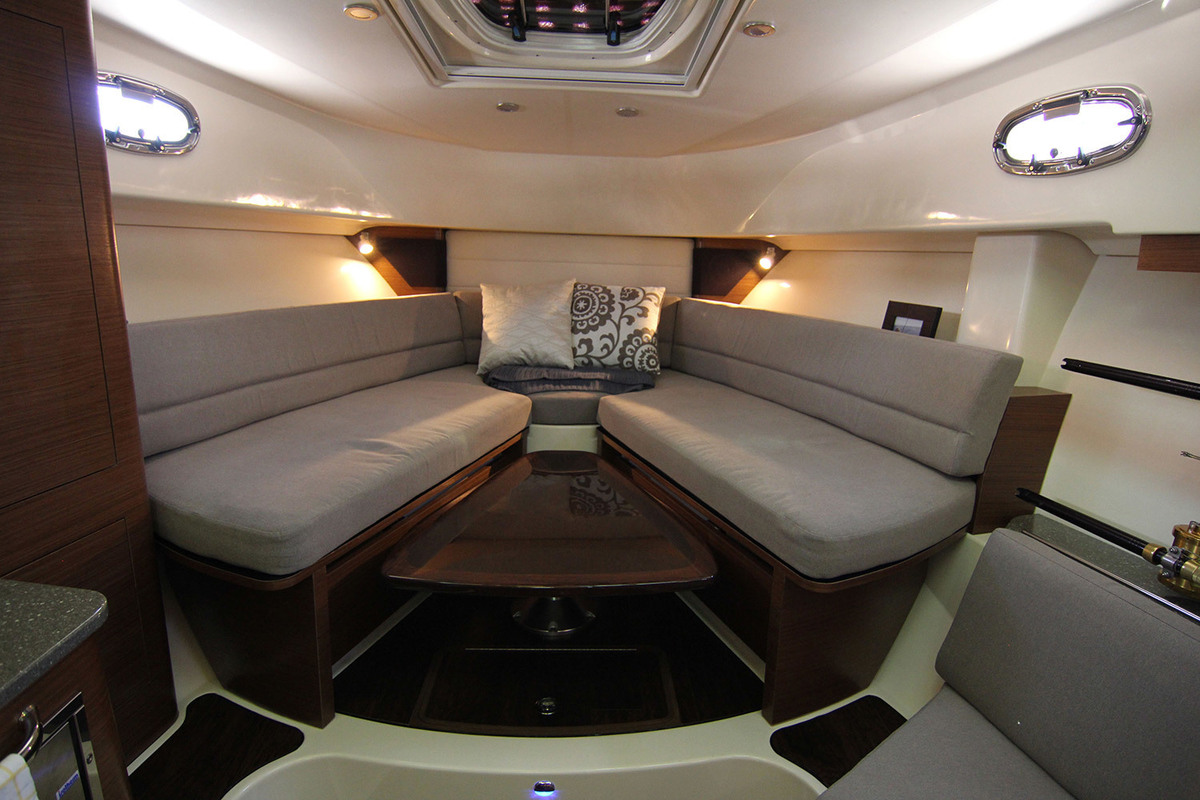 Boston Whaler 345 Conquest — foto 10 van 16