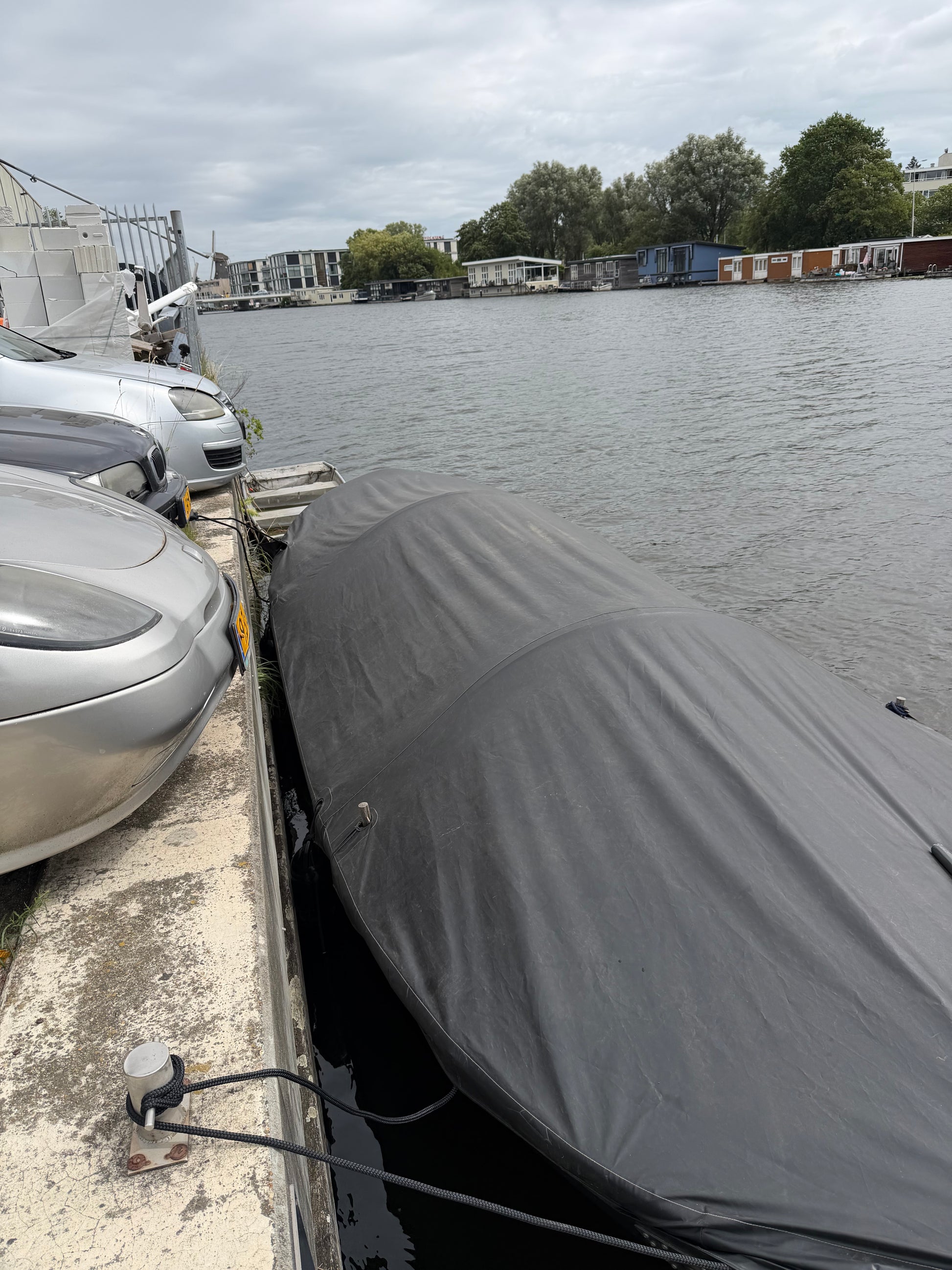 Oud Alblas reddingssloep met 2 cilinder luchtgekoelde dieselmotor — foto 11 van 12