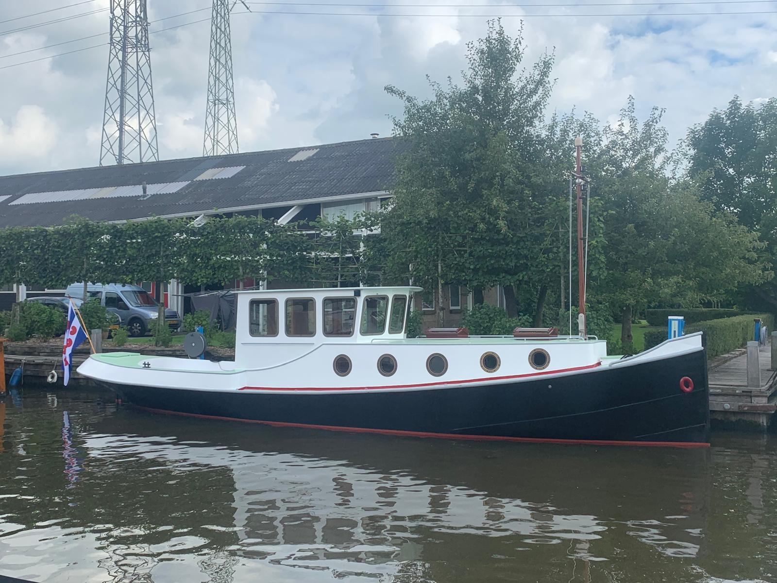 Amsterdamse Sleepboot 13.00 — foto 1 van 17