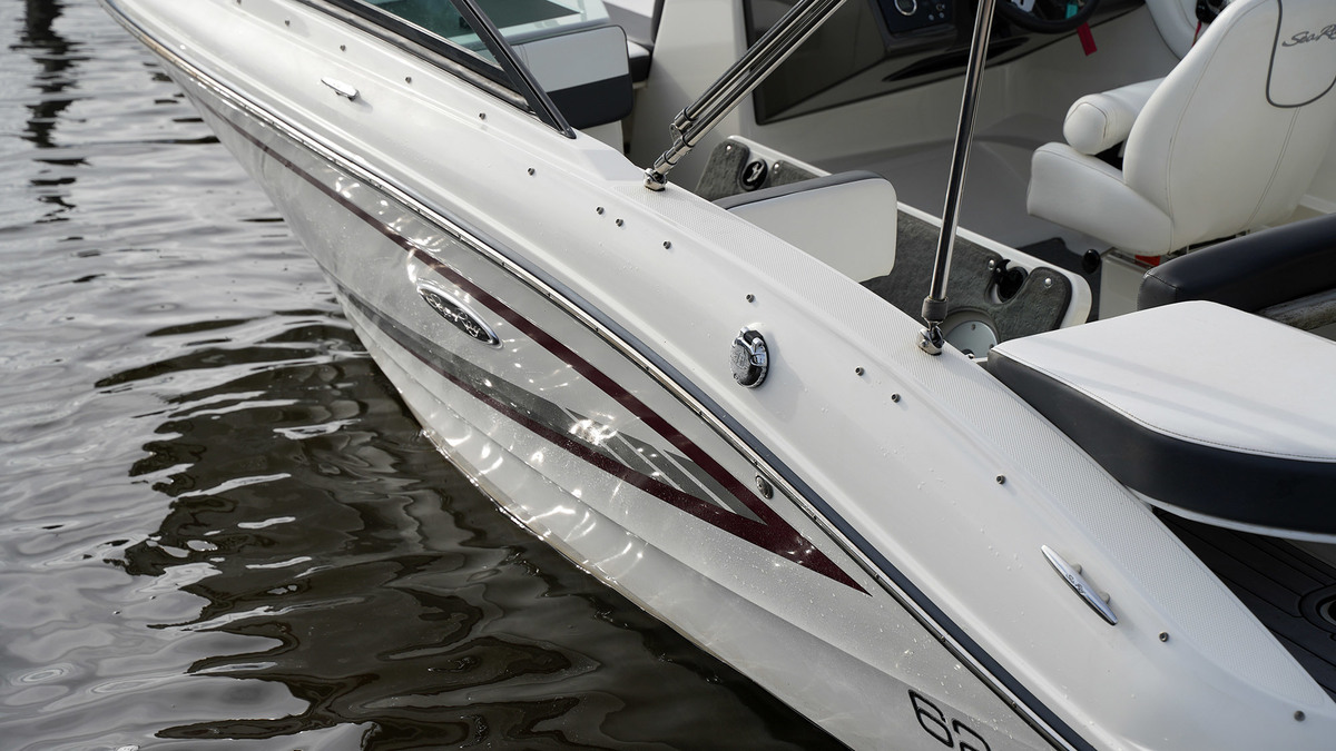 Sea Ray 19 SPX — foto 31 van 36