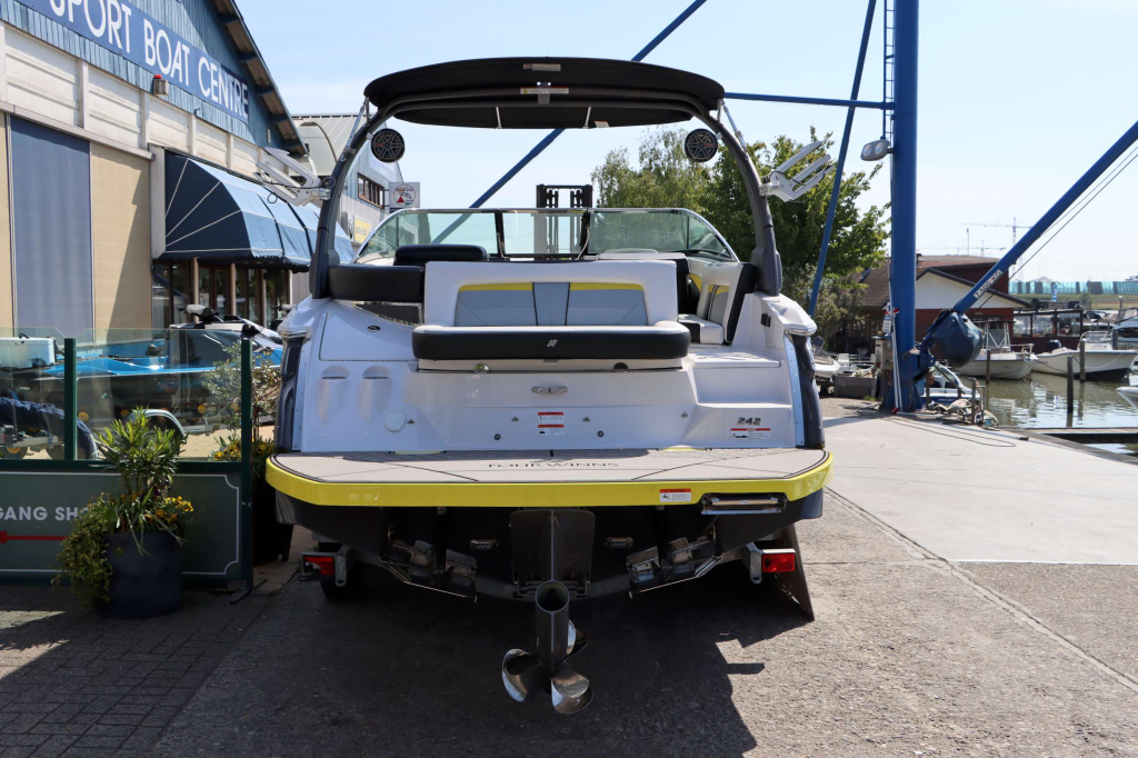 Four Winns TS 242 — foto 4 van 30