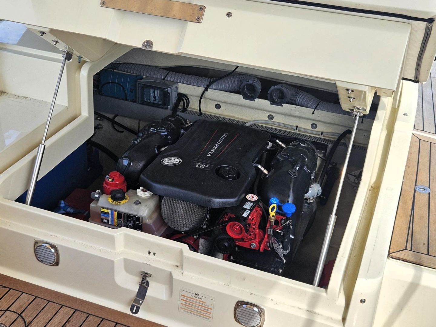 Invictus 280 GT — foto 37 van 42