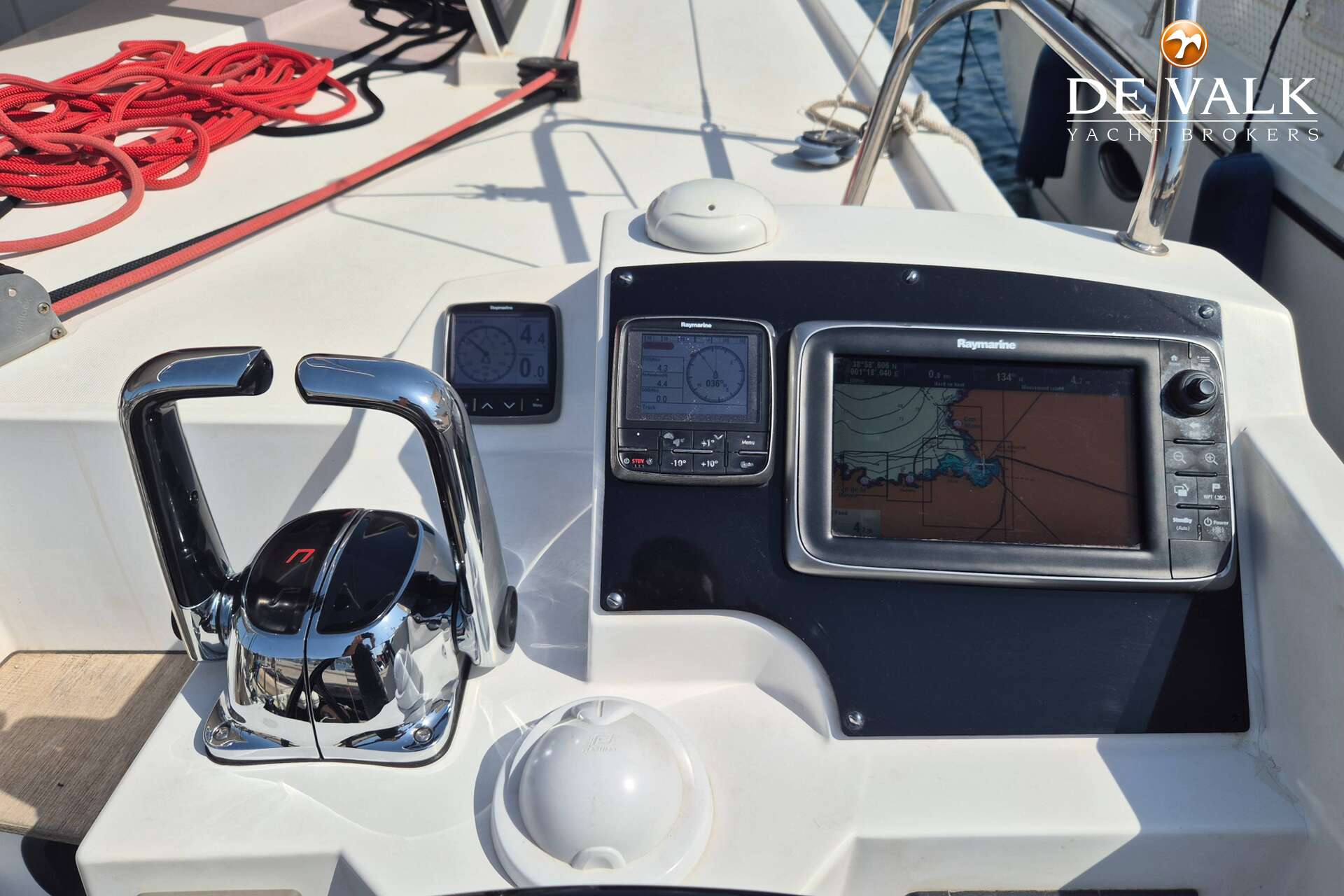 Nautitech Open 40 — foto 8 van 27