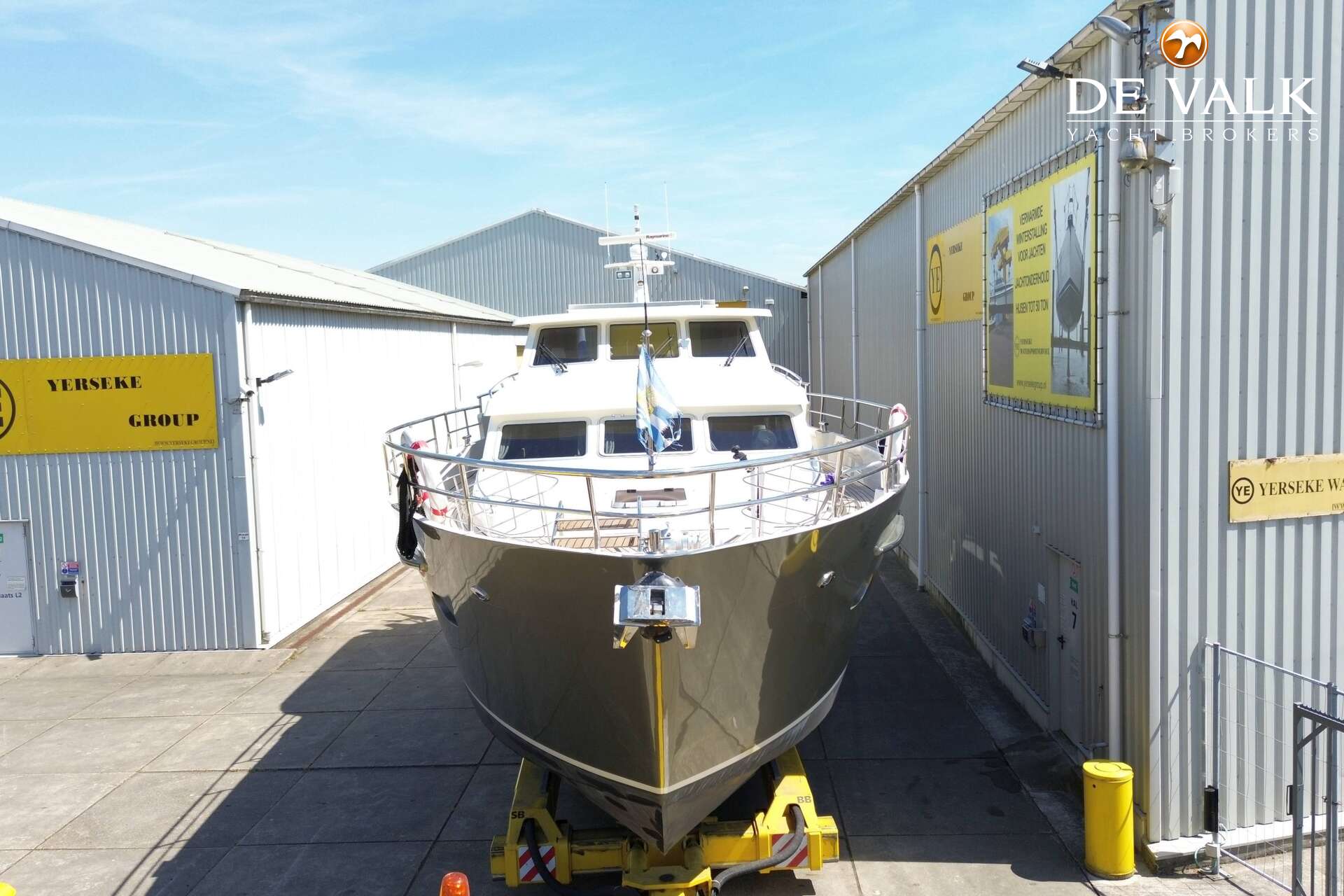 Van der Valk Continental 15.50 FR — foto 2 van 42