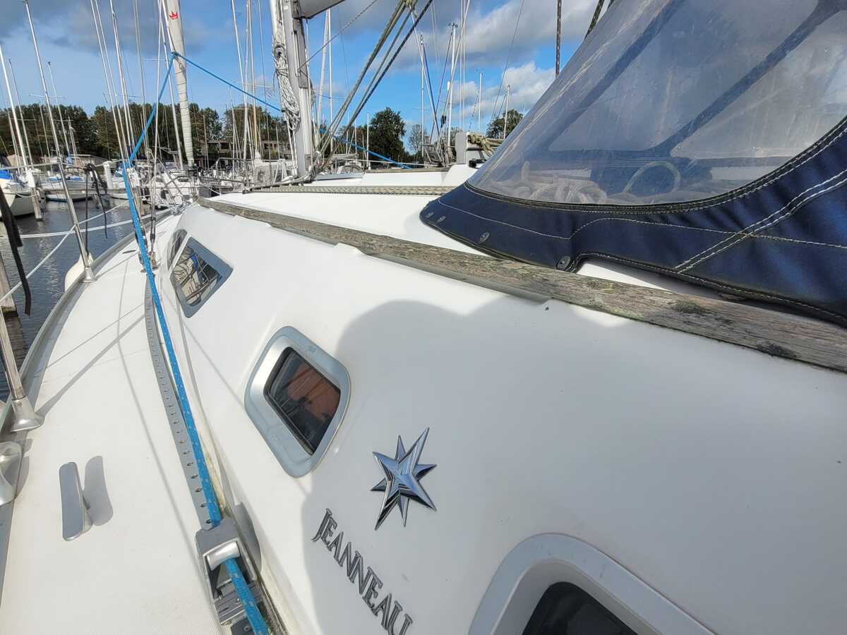 Jeanneau Sun Odyssey 37 — foto 23 van 36