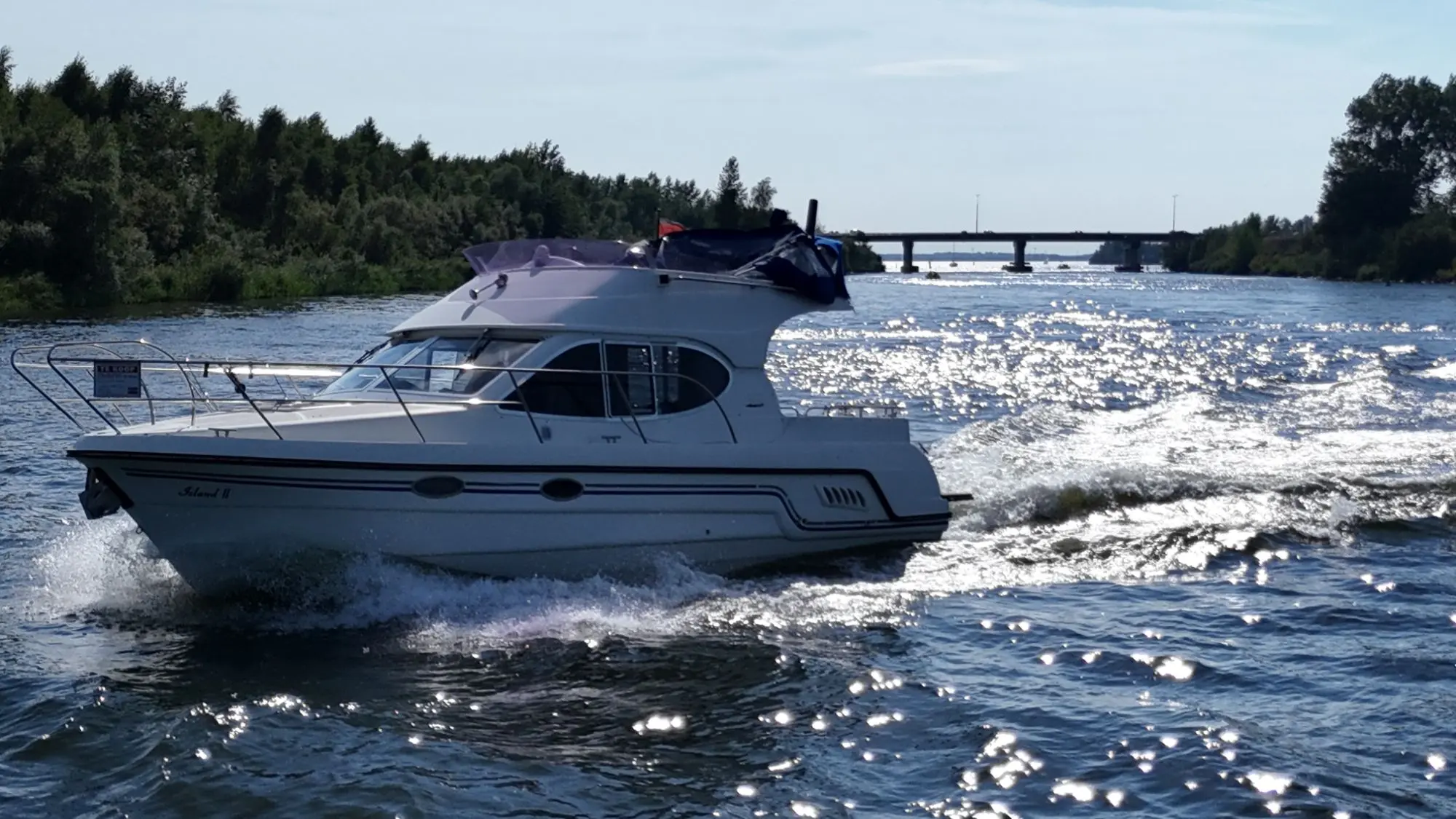Sportcruiser Galeon Flybridge 280