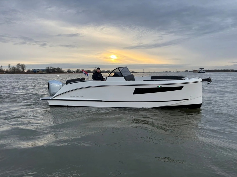 Maxima 800 Sport — foto 3 van 12