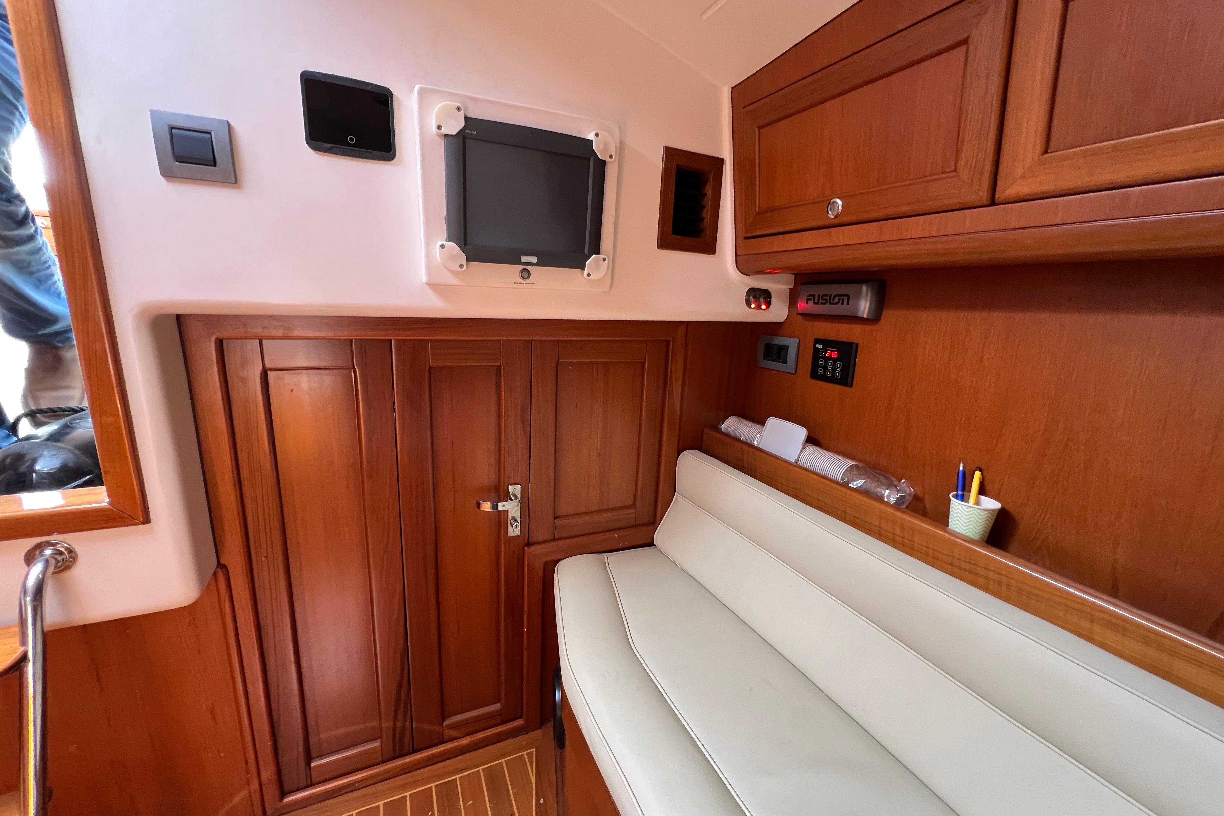 Long Island 40 Runabout — foto 47 van 71
