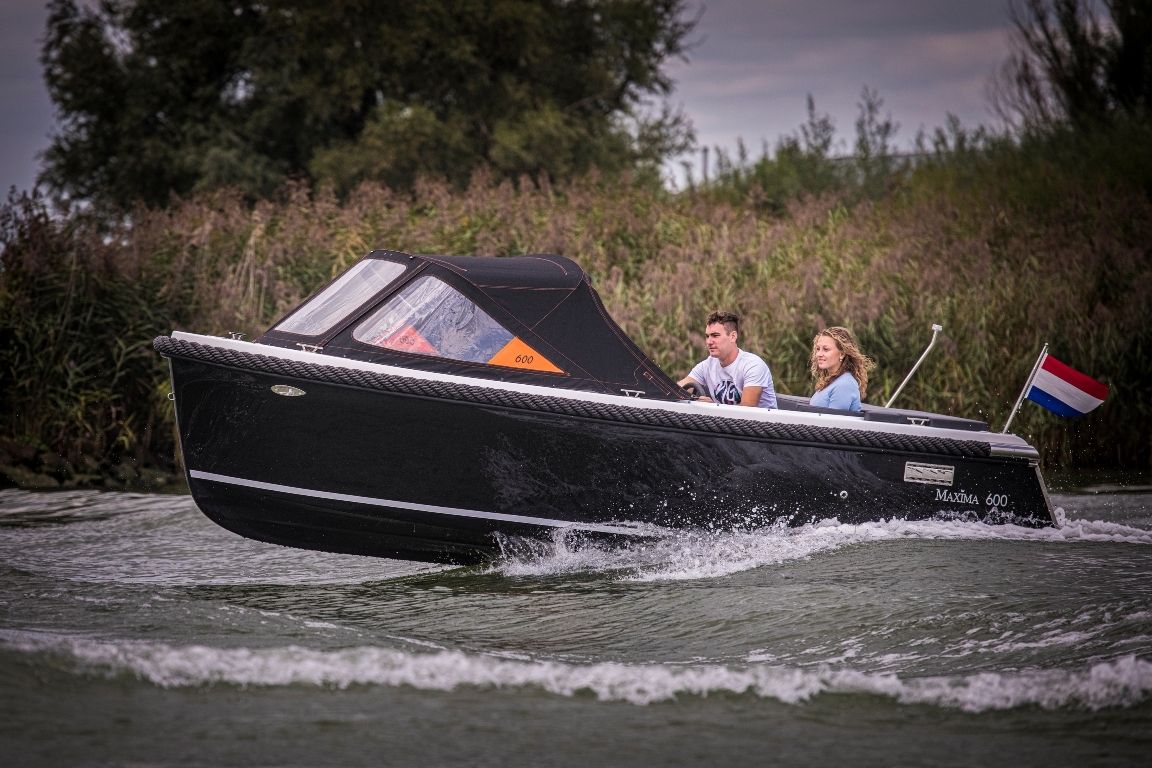 Maxima 600 tender — foto 5 van 19