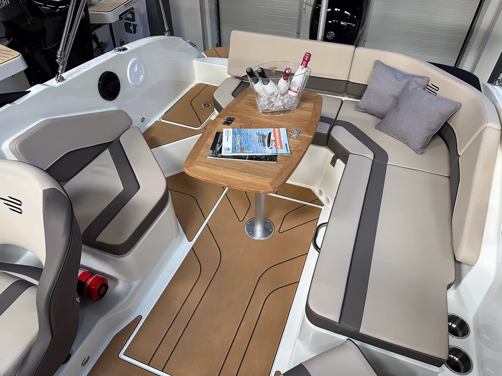 Bayliner V20 Bowrider — foto 15 van 29