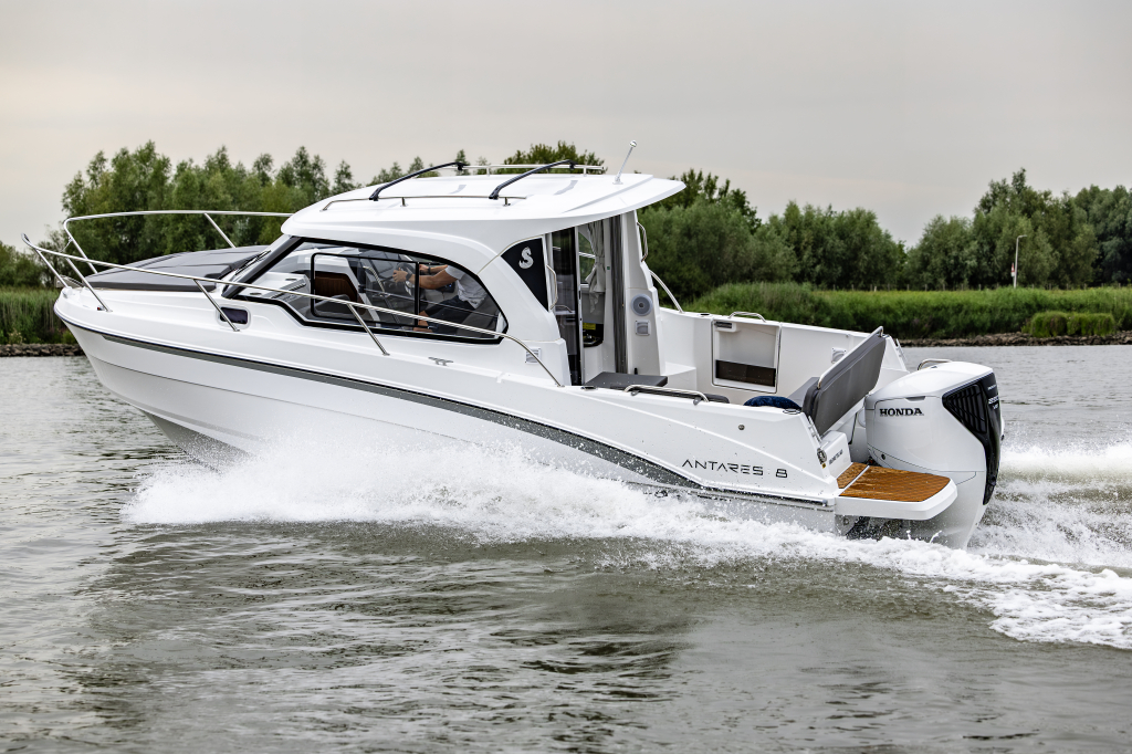 Beneteau Antares 8 | 250PK Honda | Weekender — foto 18 van 22
