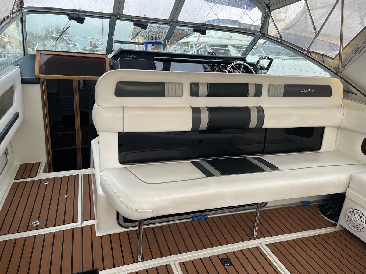 Sea Ray 310 Sundancer — foto 6 van 49