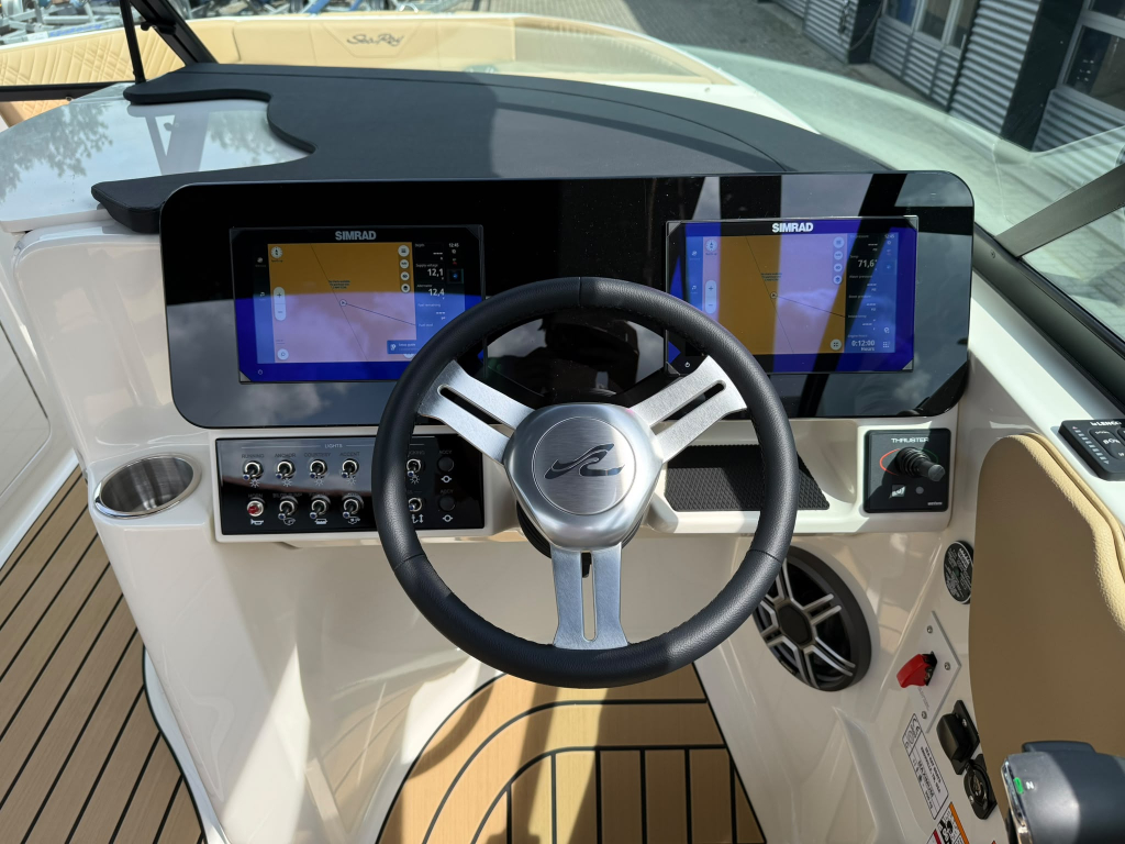 Sea Ray SDX 230 — foto 22 van 50