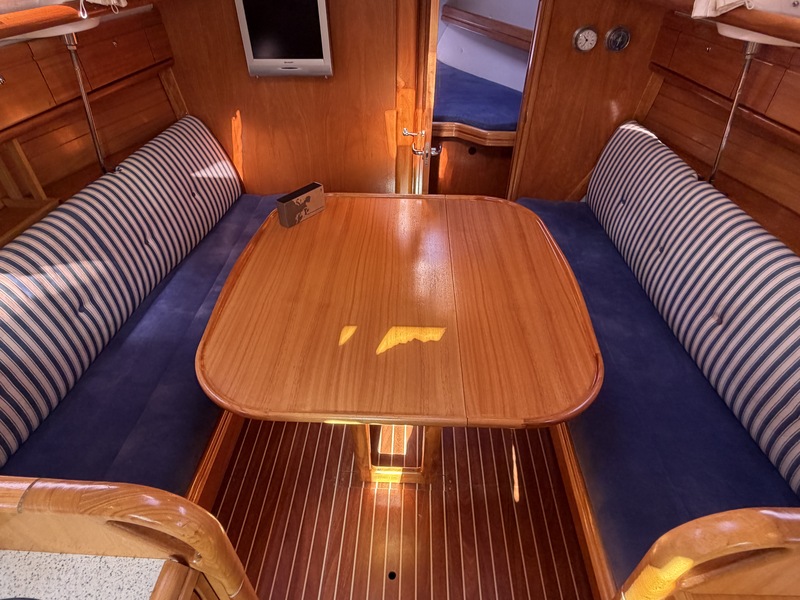 Bavaria 30 Cruiser — foto 10 van 39