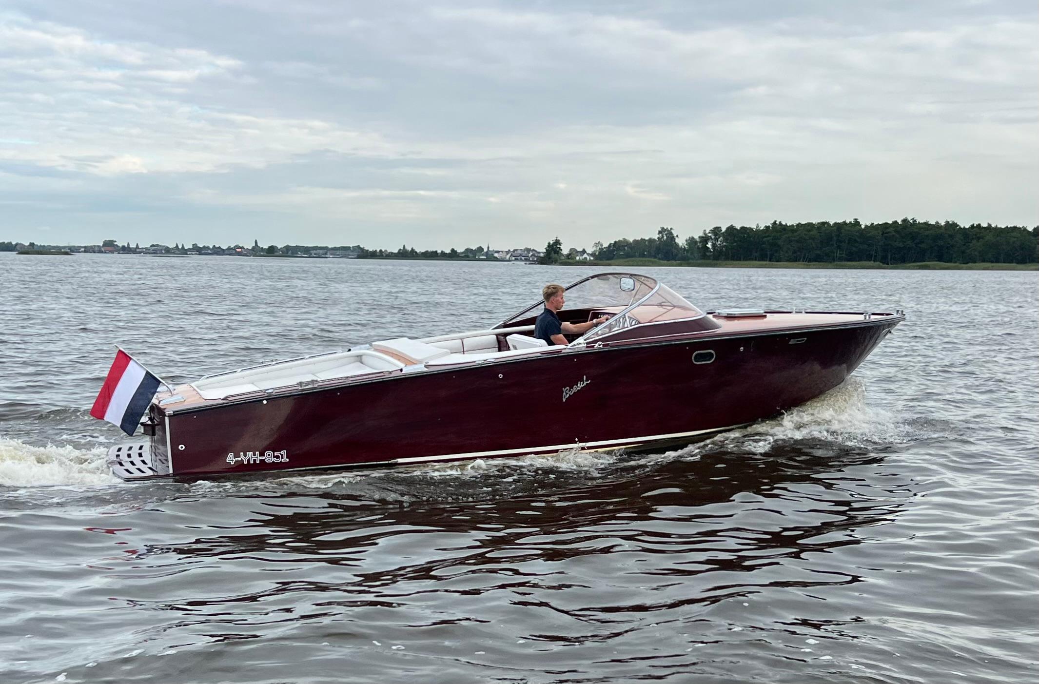 Boesch 850 Runabout Deluxe — foto 23 van 40