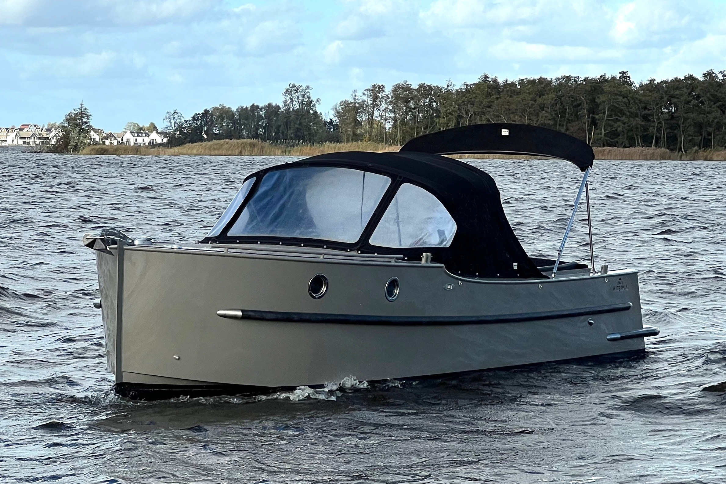 Waterman 8.0 Cabin — foto 12 van 36