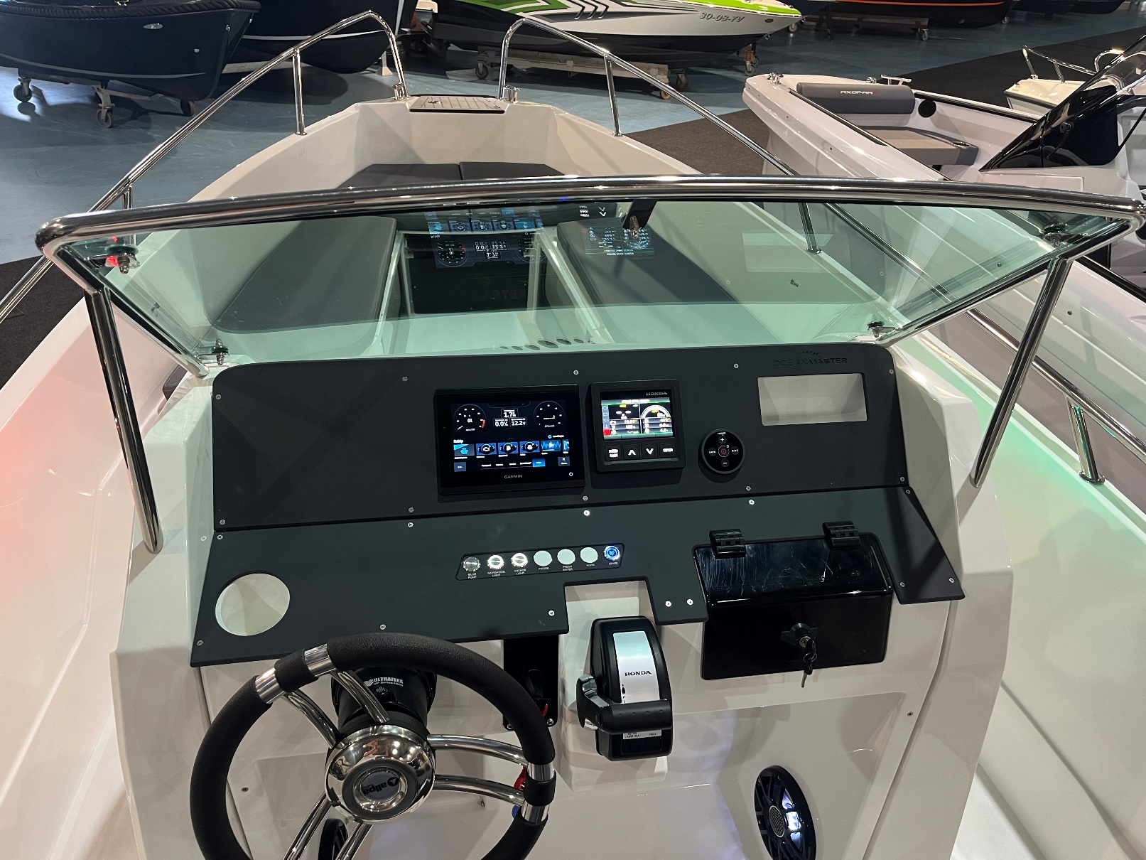 Oceanmaster 605S met Honda 135 pk — foto 9 van 14
