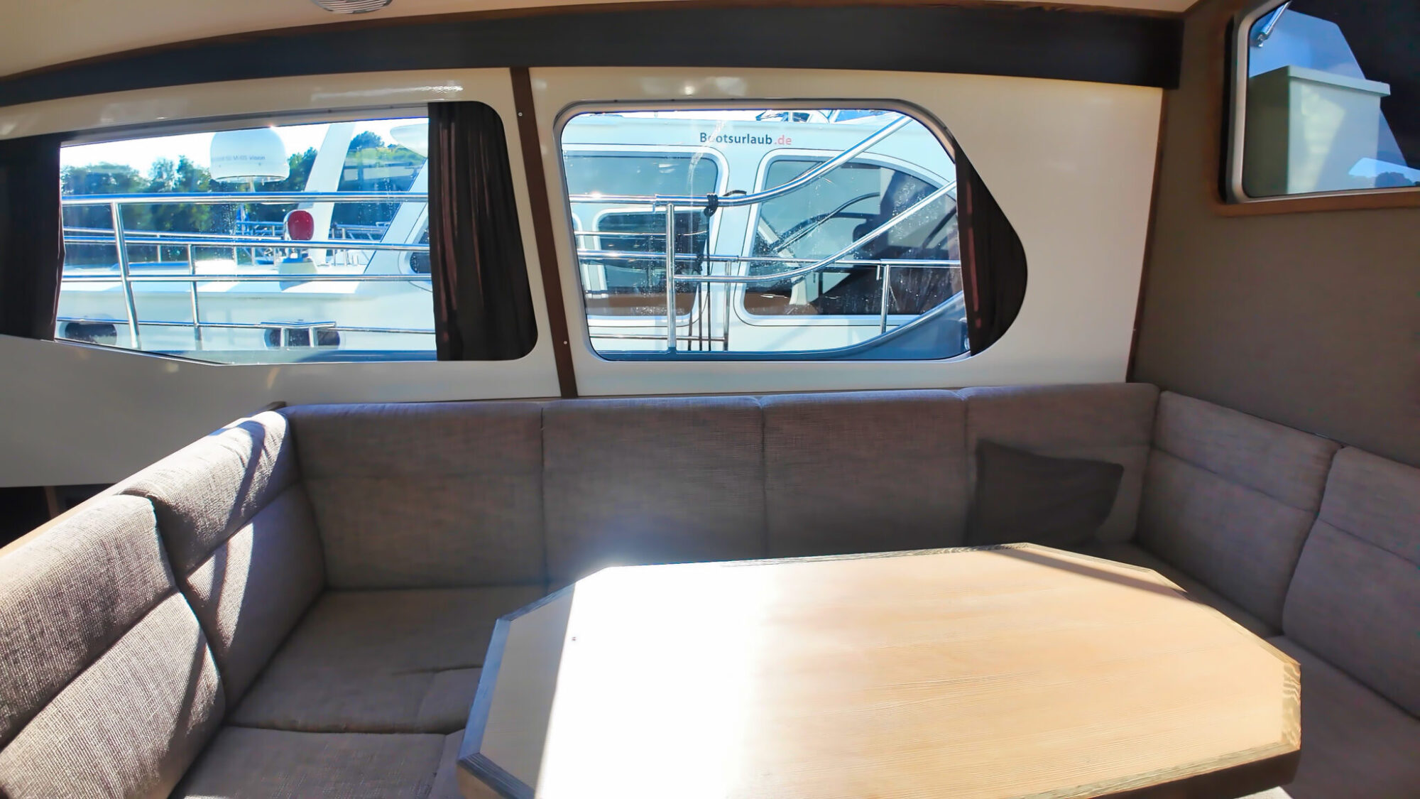 Aventura 43 AK Cabrio — foto 17 van 44