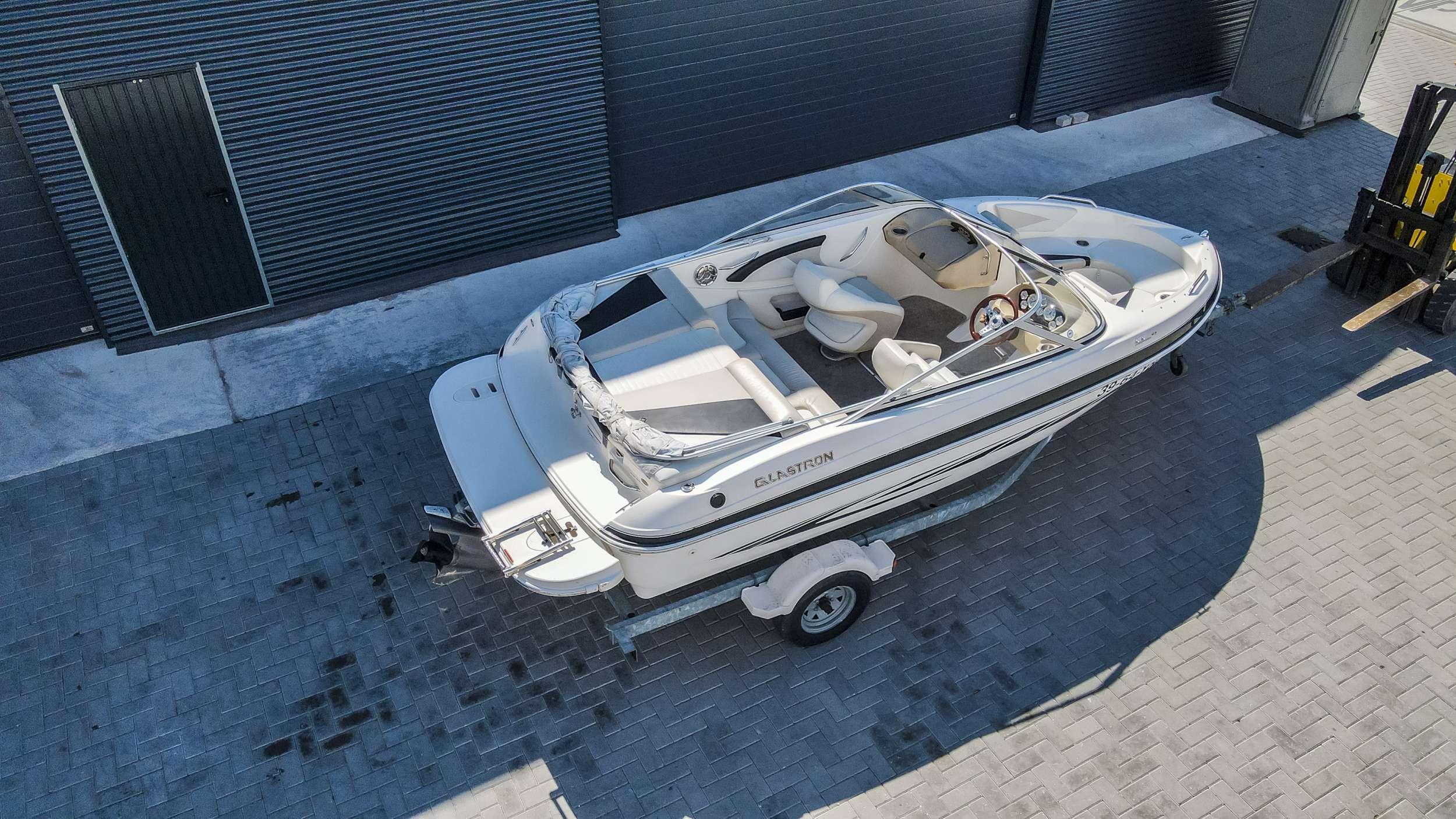 Glastron GT 185 — foto 21 van 29