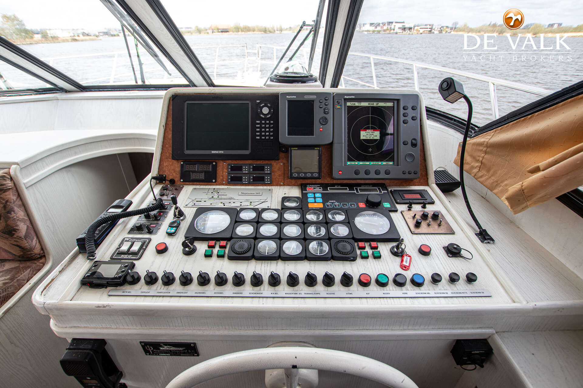Neptunus 145 Flybridge — foto 25 van 38