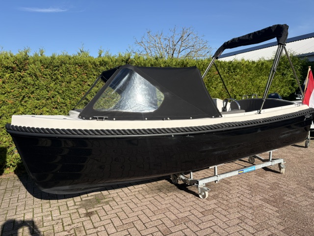 VAARKLAAR!! Gentle 495 met Suzuki 15 PK en  Buiskap — foto 3 van 21