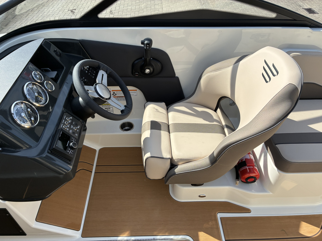 Bayliner V20 — foto 6 van 17