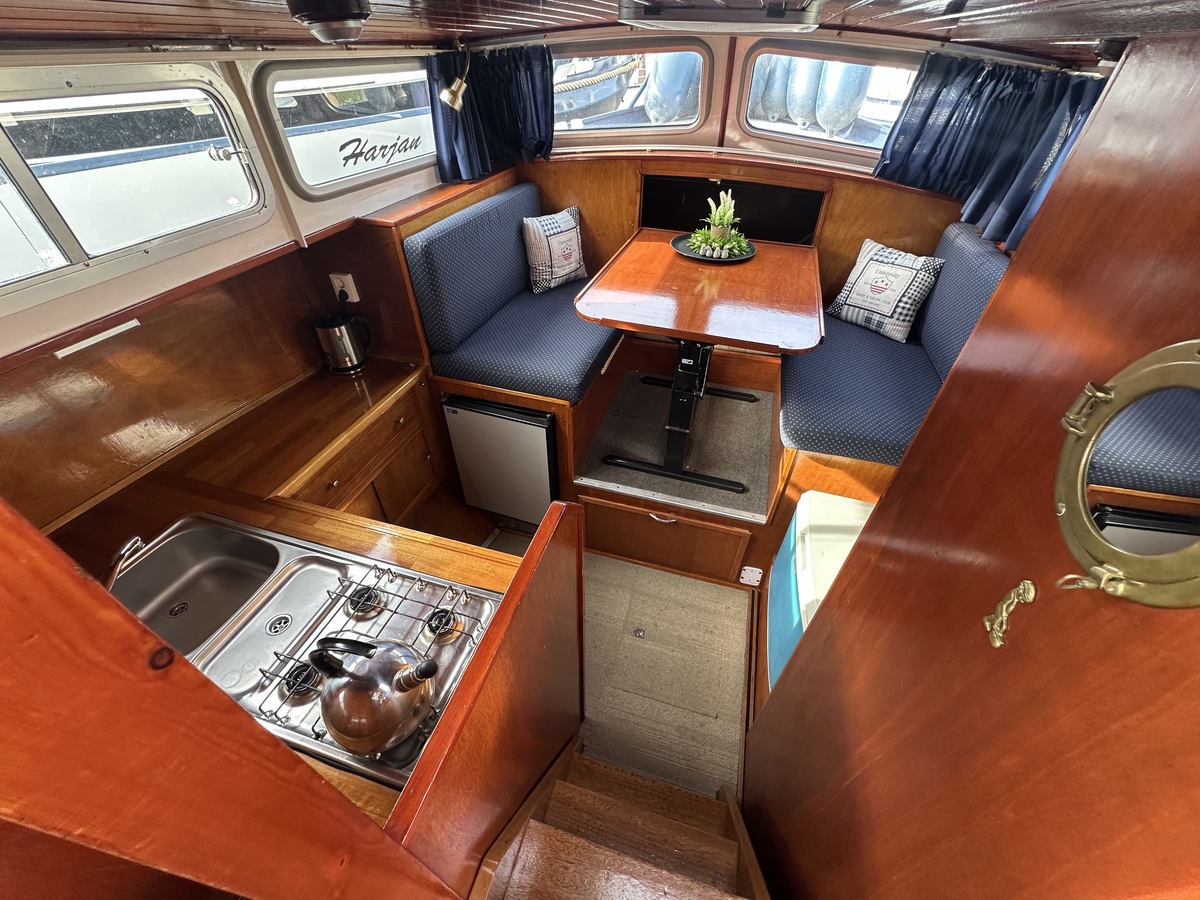Van heckkruiser 995 — foto 10 van 27