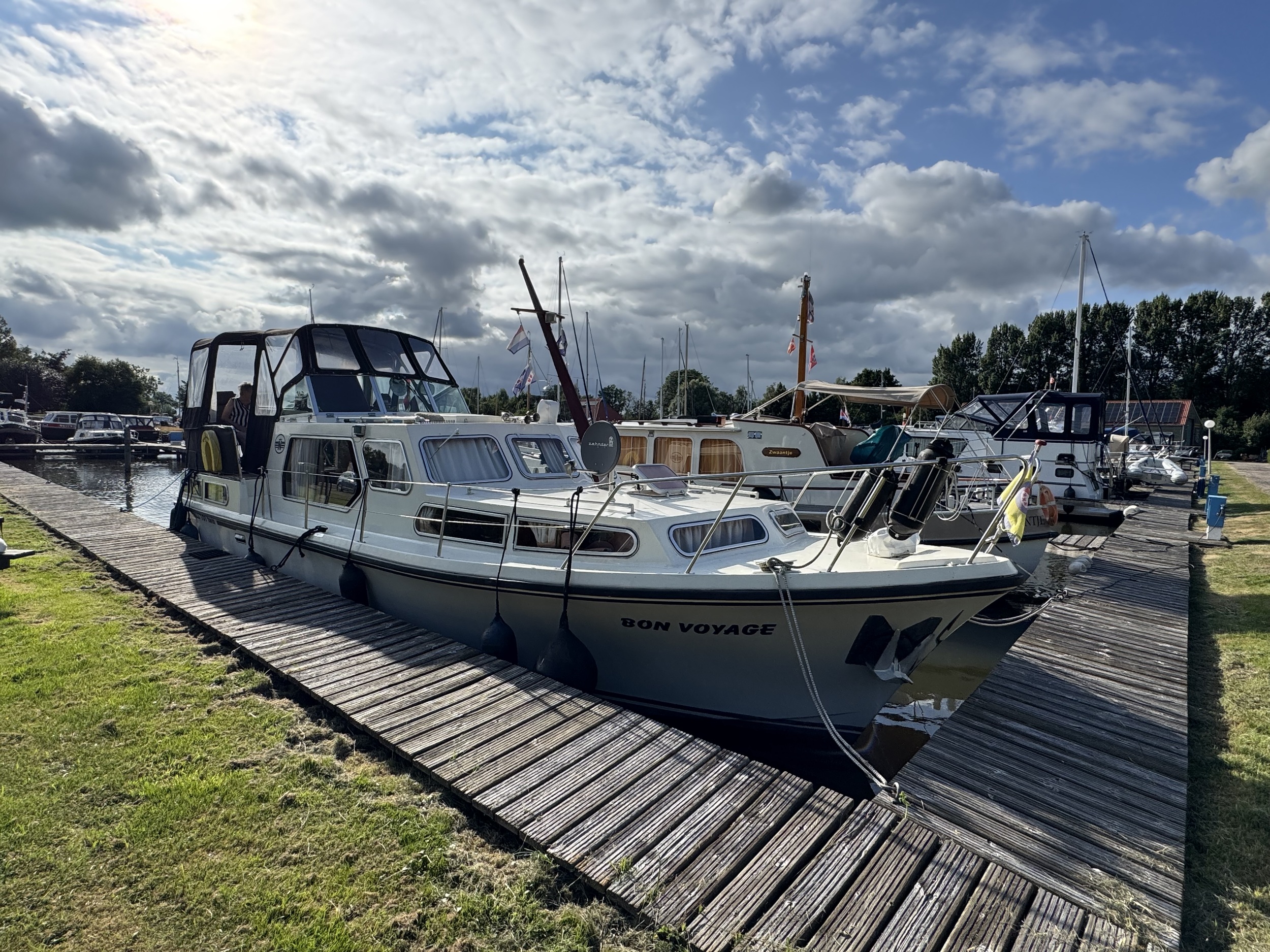 Neptunus 107 TWIN — foto 1 van 40
