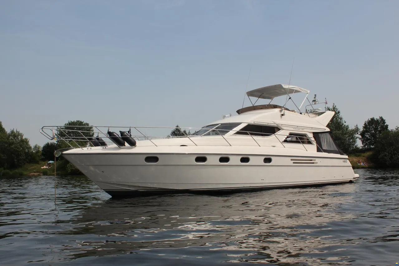 Princess 480 Flybridge - BluYachting — foto 1 van 12