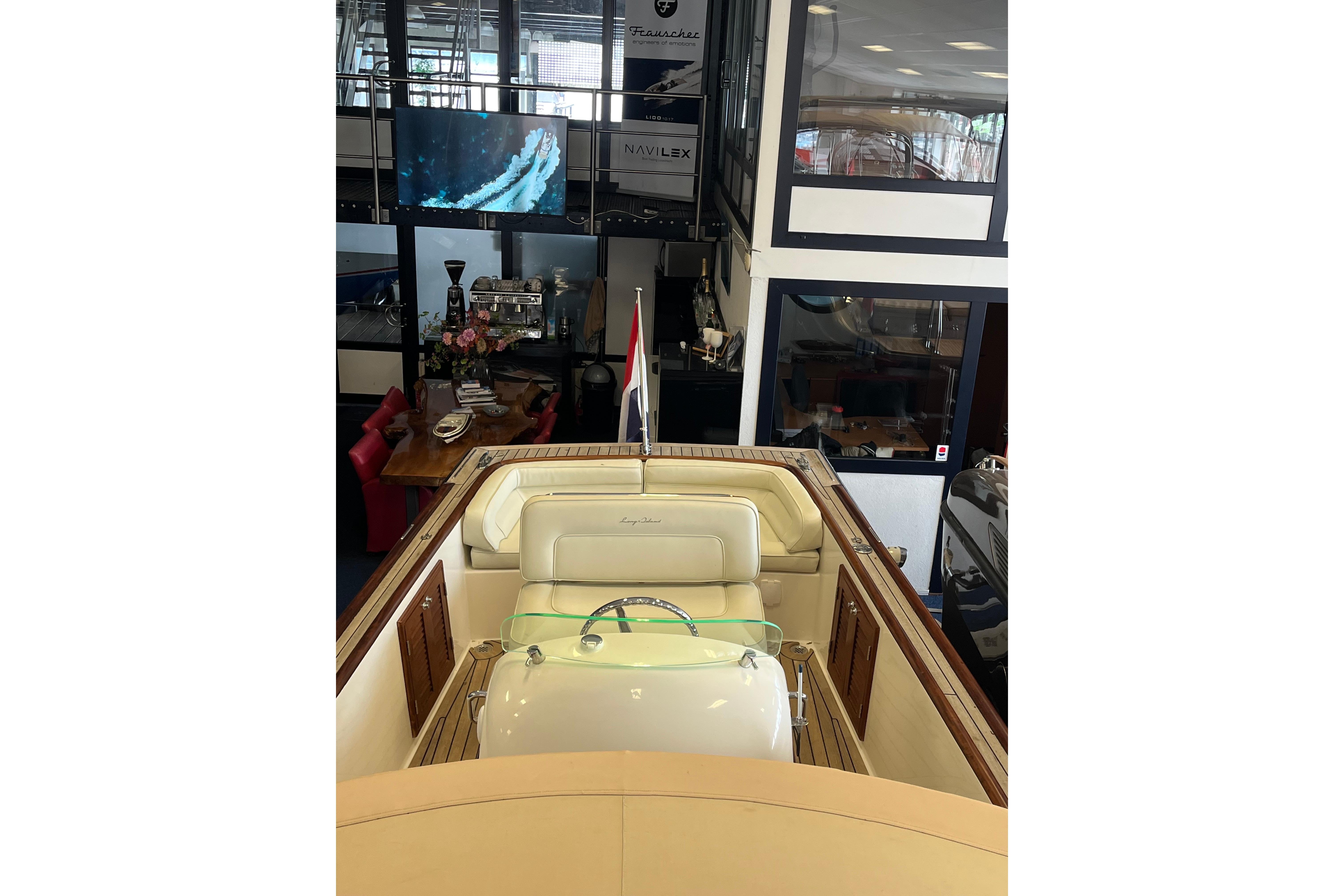 Long Island 25 Sportsman — foto 12 van 14
