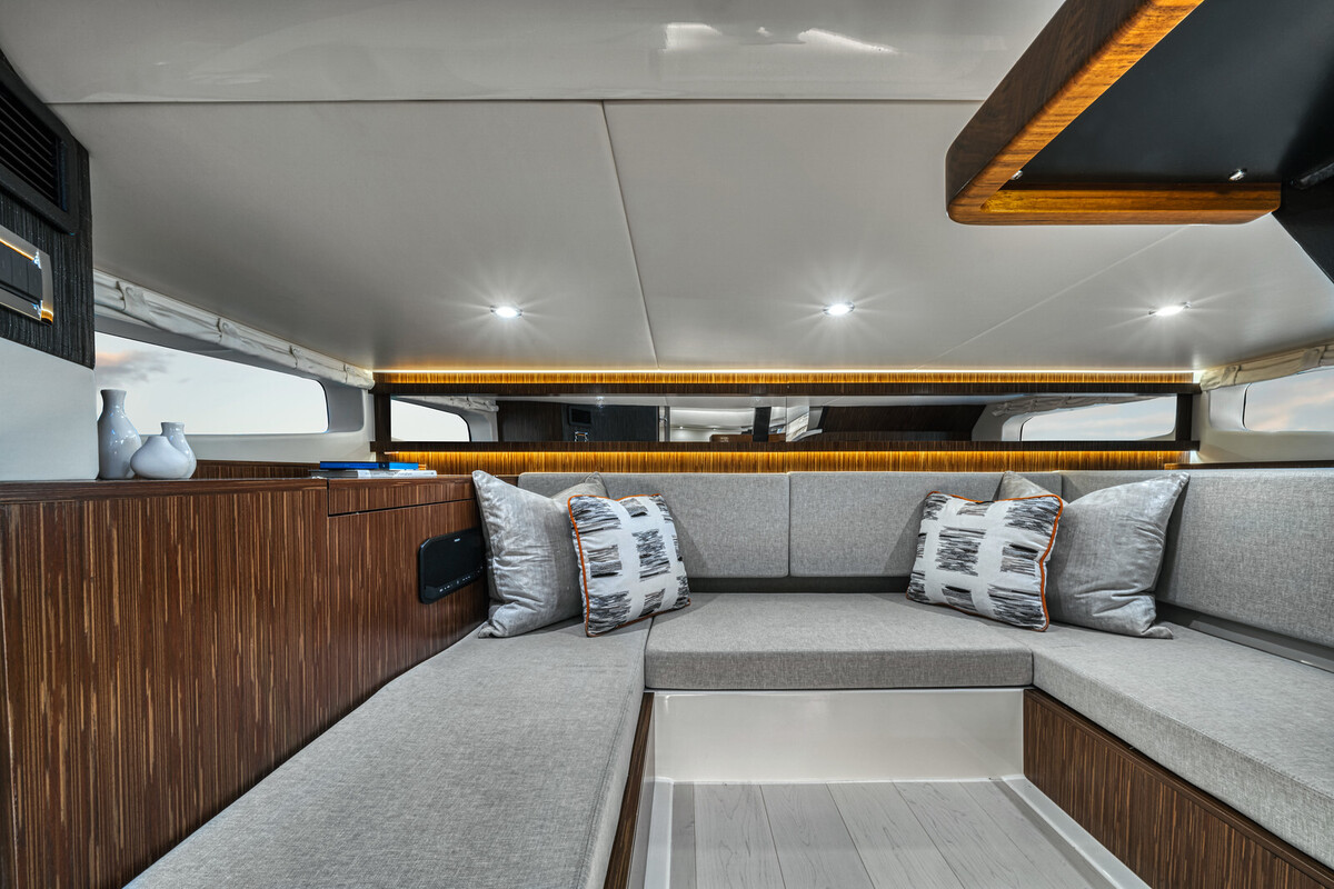 Sea Ray Sundancer 370 — foto 57 van 64