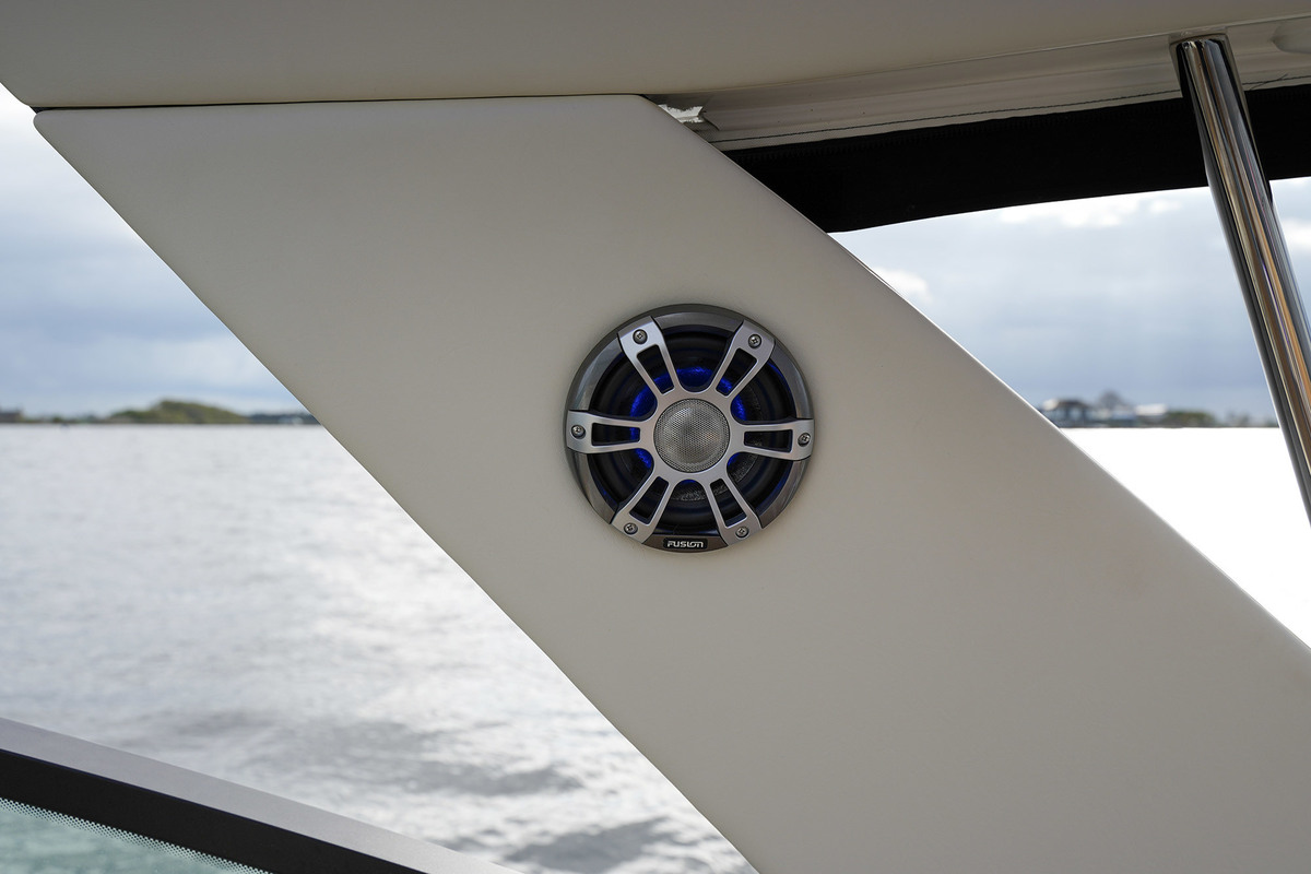 Sea Ray Sundancer 320 — foto 38 van 80