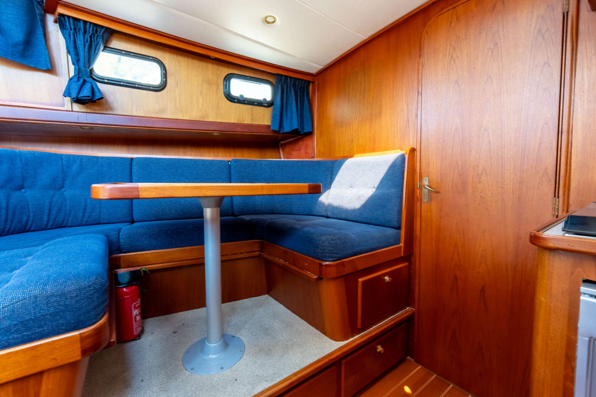 Explorer Classic 14.00 AK Cabrio — foto 10 van 49